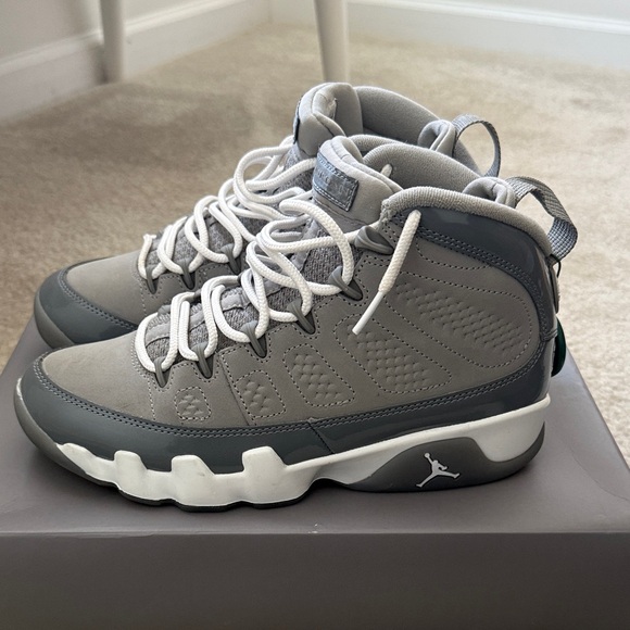 Jordan Retro 9 Mid Sneakers in Grey and White